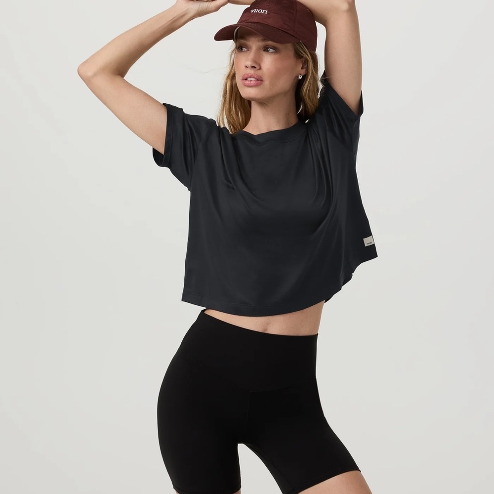 Vuori Energy Tee Black Heather - Picture 5 of 5